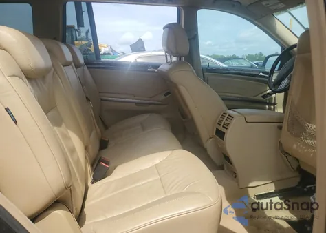 2010 Mercedes-Benz Gl 450 4Matic z USA, uszkodzony, nr VIN 4JGBF7BE8AA583871